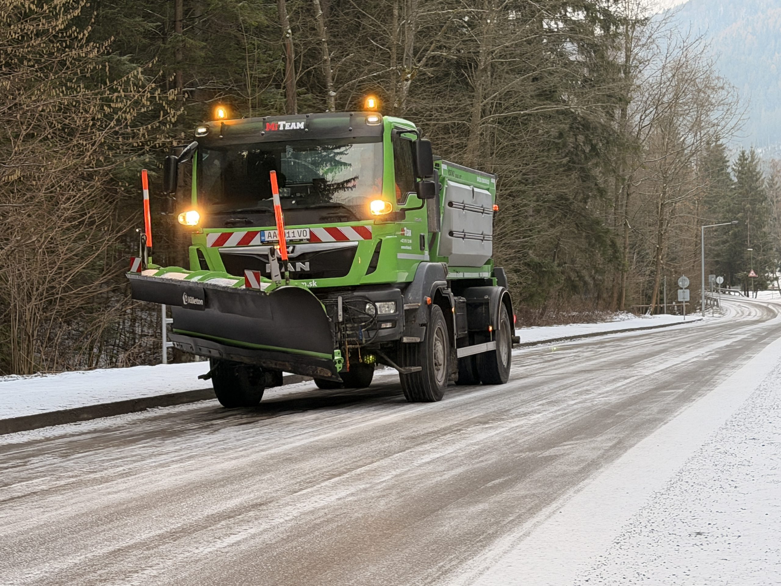 MAN TGM 4x4 – radlica / sypač EPOKE SIRIUS COMBI
